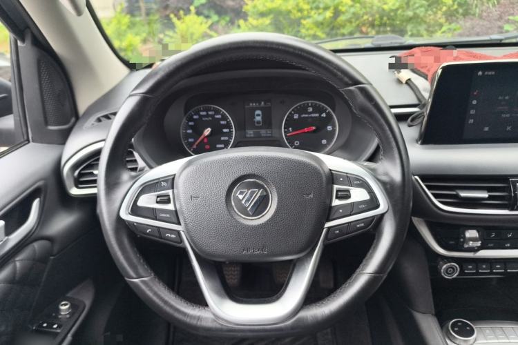 Used Foton Tunland Yutu 2020 2.0T Yutu 9 Diesel 4x4 Luxury Long-Wheelbase Version 4F20TC Steering Wheel