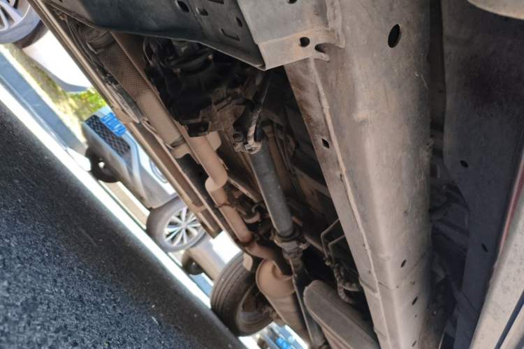 Used Foton Tunland Yutu 2020 2.0T Yutu 9 Diesel 4x4 Elite Long Wheelbase 4F20TC Chassis Front Left