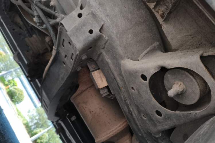 Used Foton Tunland Yutu 2020 2.0T Yutu 9 Diesel 4x4 Elite Long Wheelbase 4F20TC Chassis Front Right