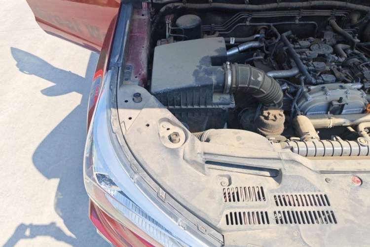 Used Foton Tunland Yutu 2020 2.0T Yutu 8 Gasoline Two-Wheel Drive Elite Version Standard Wheelbase 4G20TI5 Engine Bay Right