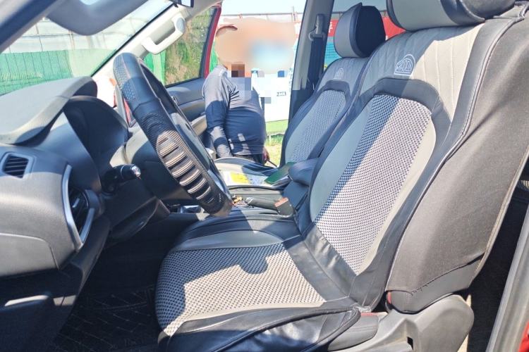 Used Foton Tunland Yutu 2020 2.0T Yutu 8 Gasoline Two-Wheel Drive Elite Version Standard Wheelbase 4G20TI5 Left Front Seat