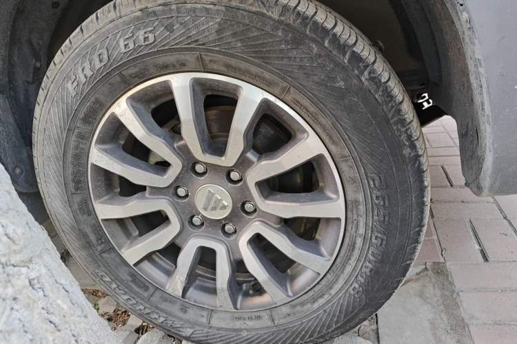 Used Foton Tunland Yutu 2020 2.0T Yutu 9 Diesel 4x4 Enjoyment Edition Long Wheelbase 4F20TC Right Front Wheel Hub