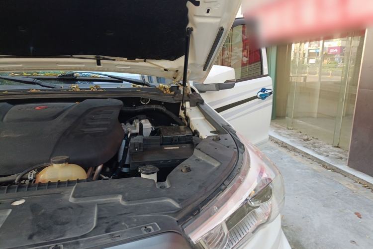 Used Foton Tunland Yutu 2020 2.0T Yutu 8 Diesel Two-Wheel Drive Luxury Long-Wheelbase 4F20TC Engine Bay Left