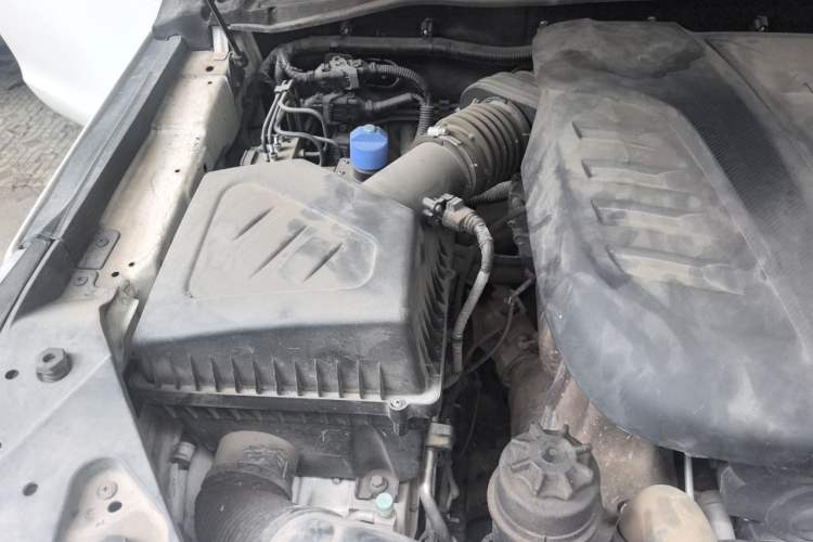 Used Foton Tunland Yutu 2020 2.0T Yutu 9 Diesel 4x4 Elite Long Wheelbase 4F20TC Engine Bay Right