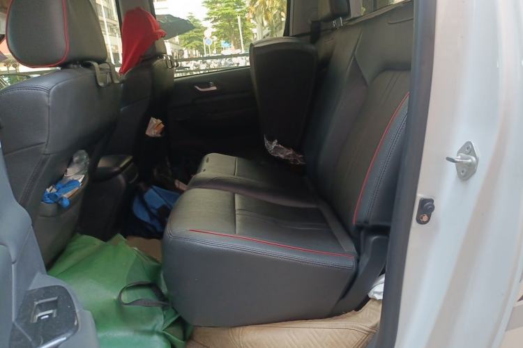 Used Foton Tunland Yutu 2020 2.0T Yutu 8 Diesel Two-Wheel Drive Luxury Long-Wheelbase 4F20TC Left Rear Seat