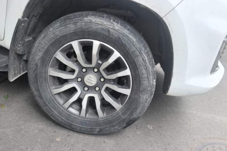 Used Foton Tunland Yutu 2020 2.0T Yutu 9 Diesel 4x4 Elite Long Wheelbase 4F20TC Right Front Wheel Hub