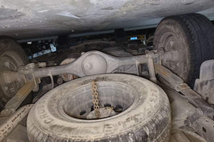 Used Foton Tunland Yutu 2020 2.0T Yutu 8 Gasoline Two-Wheel Drive Elite Version Standard Wheelbase 4G20TI5 Chassis Rear
