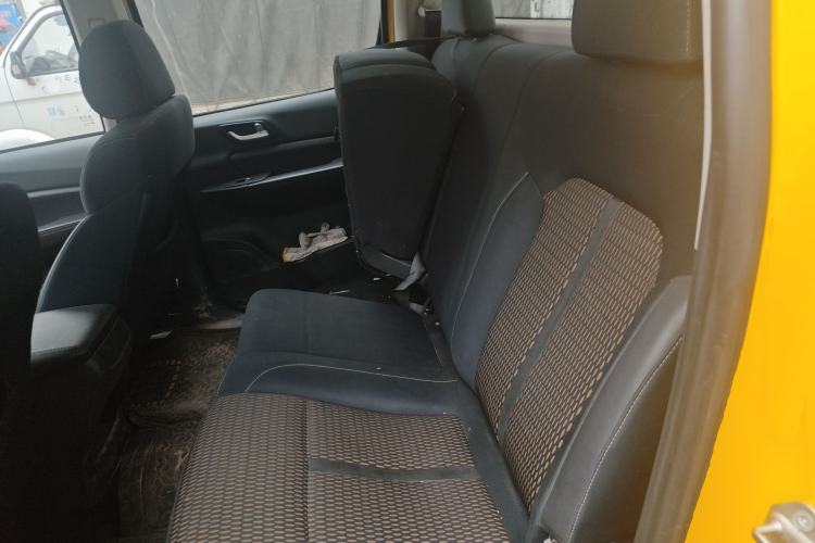 Used Foton Tunland Yutu 2020 2.0T Yutu 8 Gasoline Two-Wheel Drive Elite Version Standard Wheelbase 4G20TI5 Left Rear Seat