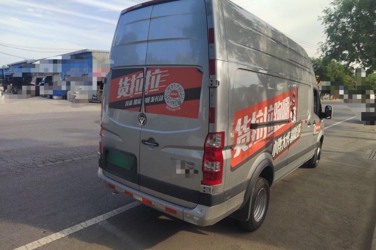 Used Foton Tuyano X7 2026 Model Van 2.5T Manual Extended Wheelbase High-Roof Dual-Tire 3-Seater Rear Right 45 Deg