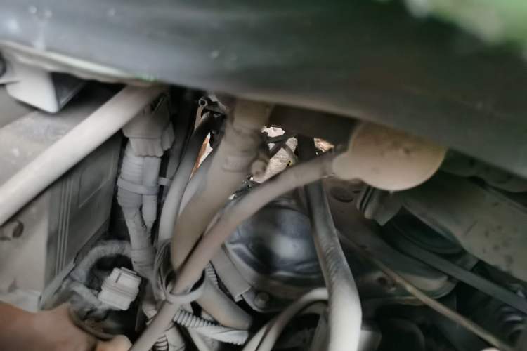 Used Foton Xiangling M  Engine Bay Left