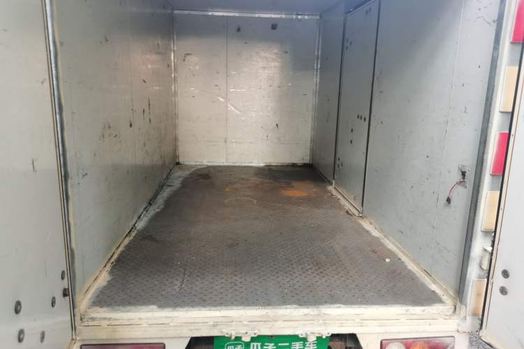 Used Foton Xiangling M  Trunk
