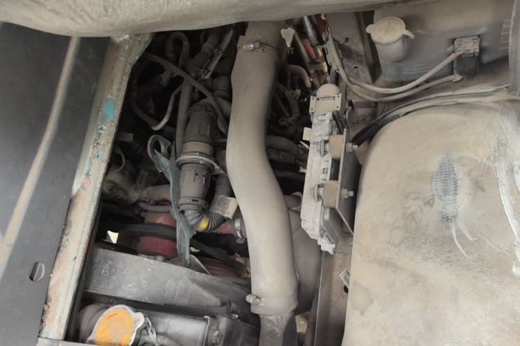 Used Foton Xiangling M  Engine Bay