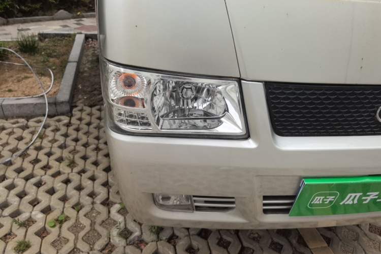 Used Foton Xiangling M  Right Front Headlight