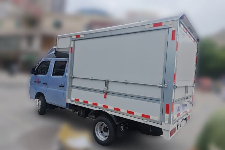 Used Foton Xiangling M 2018 1.5L Non-Load-Bearing Double-Cab with Dual Rear Tires (Cargo Version) DAM15L Rear Left 45 Deg