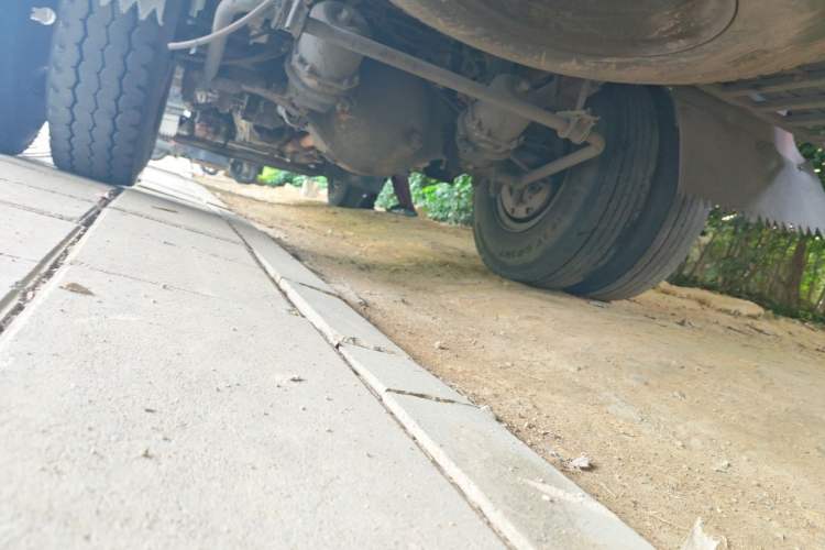 Used Foton Xiangling M 2018 1.2L 3.05-Meter Semi-Cab with Single Rear Tire 4W12M1 Chassis Rear