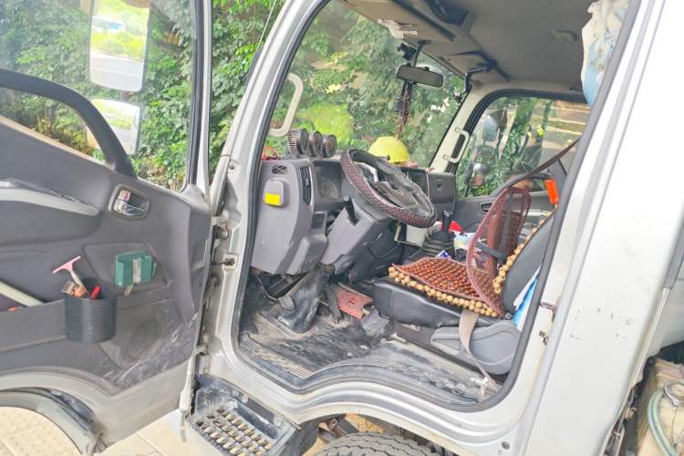 Used Foton Xiangling M 2018 1.2L 3.05-Meter Semi-Cab with Single Rear Tire 4W12M1 Driver Seat