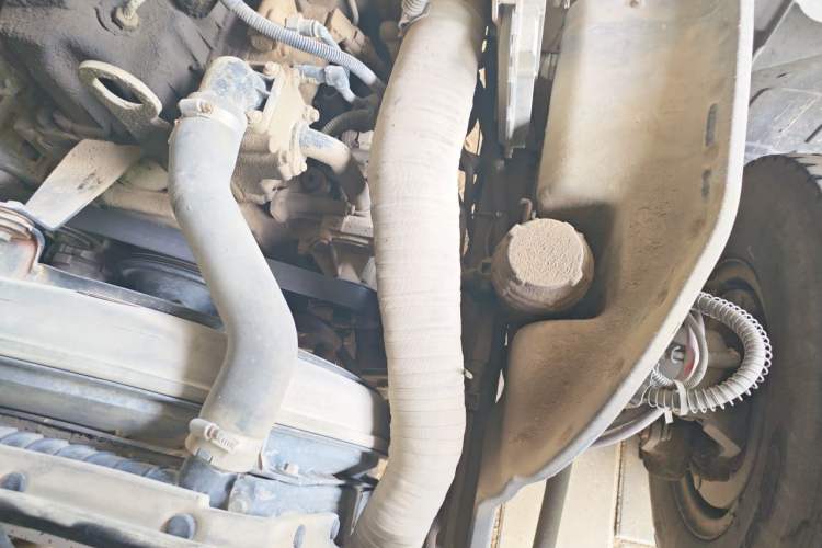 Used Foton Xiangling M 2018 1.2L 3.05-Meter Semi-Cab with Single Rear Tire 4W12M1 Engine Bay Left