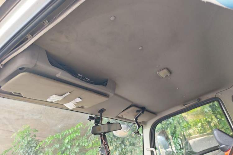 Used Foton Xiangling M 2018 1.2L 3.05-Meter Semi-Cab with Single Rear Tire 4W12M1 Headliner