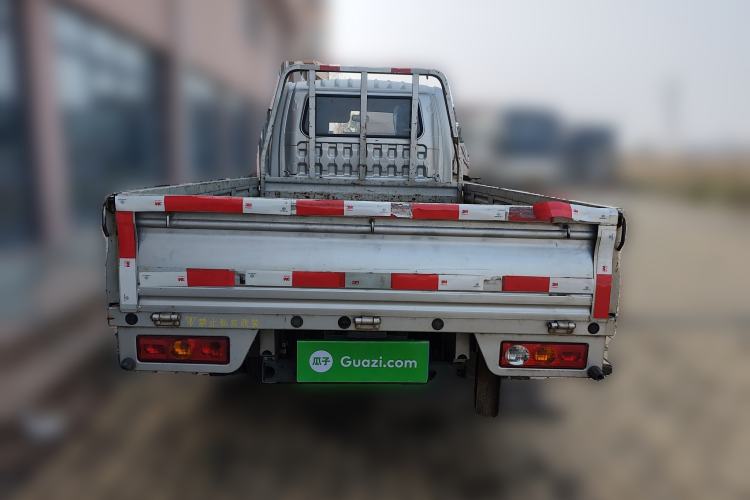 Used Foton Xiangling M 2018 1.5L Non-Load-Bearing Double-Cab with Dual Rear Tires (Cargo Version) DAM15L Rear