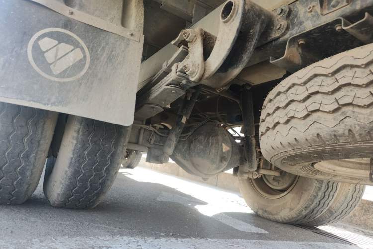 Used Foton Xiangling M 2018 1.5L M2 Non-Load-Bearing Single-Row with Dual Rear Tires (Cargo Version) DAM15L Chassis Rear Left