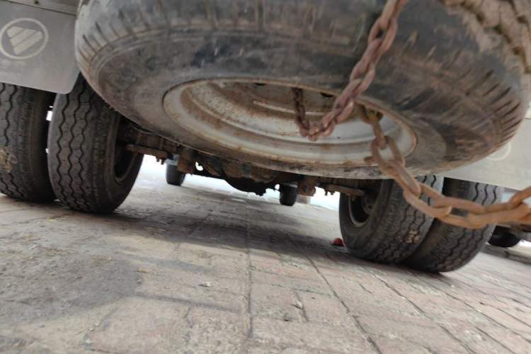 Used Foton Xiangling M 2018 1.5L M2 Non-Load-Bearing Double-Row Dual Rear Tires (Cargo Version) DAM15L Chassis Rear