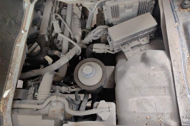 Used Foton Xiangling M 2018 1.5L M2 Non-Load-Bearing Double-Row Dual Rear Tires (Cargo Version) DAM15L Engine Bay