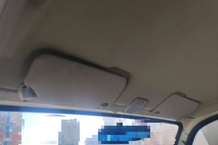 Used Foton Xiangling M 2018 1.5L M2 Non-Load-Bearing Single-Row with Dual Rear Tires (Cargo Version) DAM15L Headliner