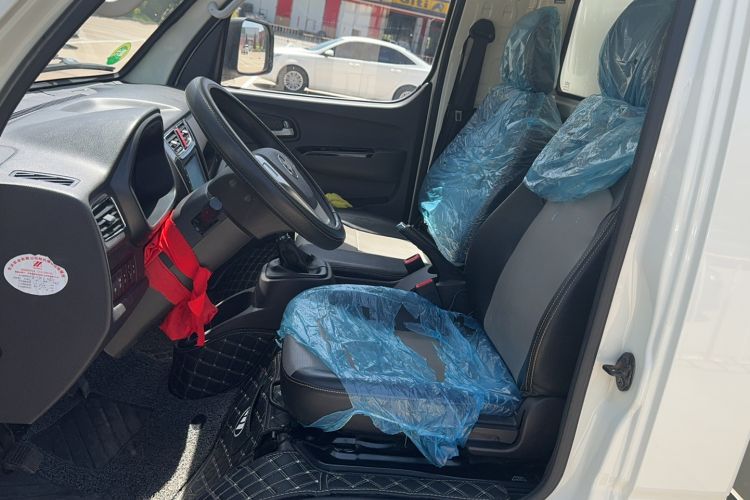 Used Foton Xiangling M 2018 1.5L M2 Non-Load-bearing Double Rear Tires (Van-Type) DAM15L Left Front Seat