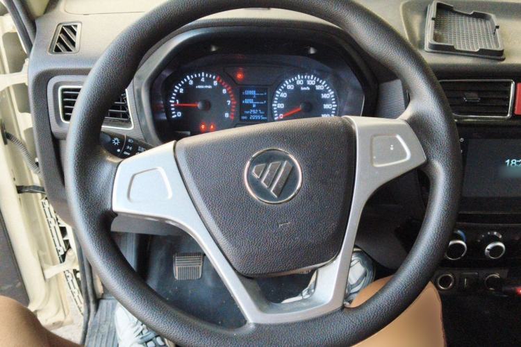 Used Foton Xiangling M  Steering Wheel