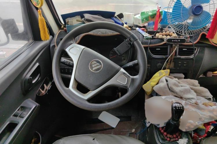 Used Foton Xiangling M 2018 1.5L M2 Non-Load-Bearing Double-Row Dual Rear Tires (Cargo Version) DAM15L Steering Wheel