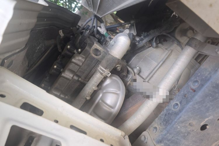 Used Foton Xiangling M  Engine Bay
