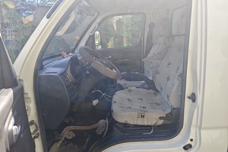 Used Foton Xiangling M  Left Front Seat