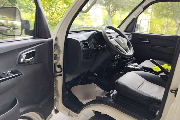 Used Foton Xiangling M New Energy 2023 M1 Ningde Flatbed Cargo Box Driver Seat