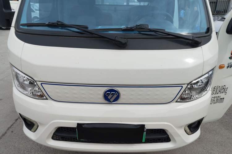 Used Foton Xiangling M New Energy 2023 M2 Long-Wheelbase Flat Cargo Bed Engine Bay