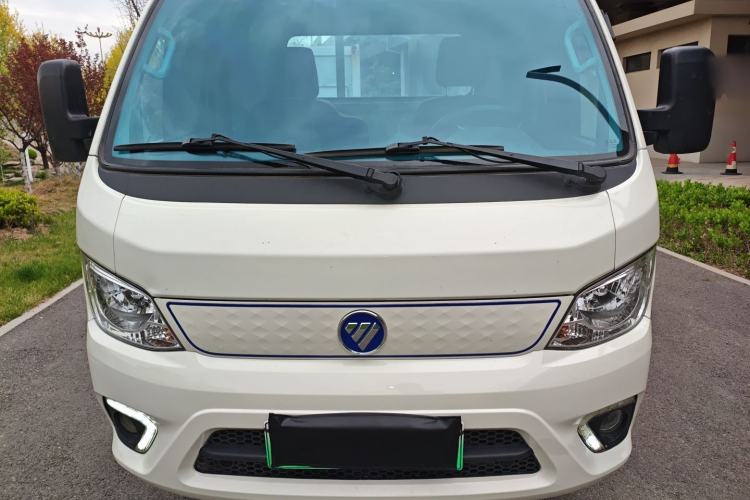 Used Foton Xiangling M New Energy 2023 M2 Long-Wheelbase Flat Cargo Bed Engine Bay