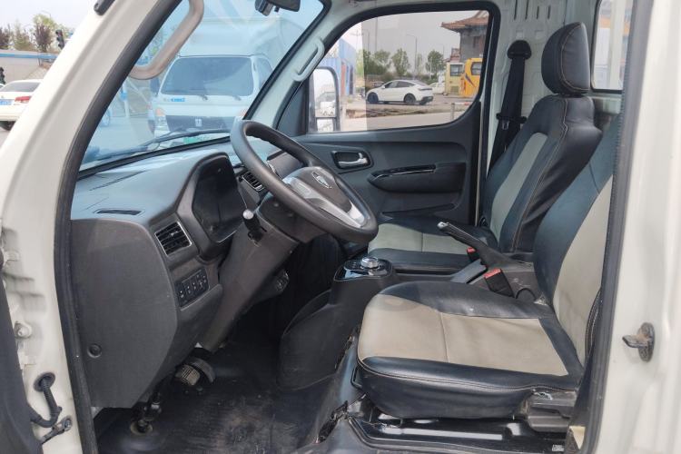 Used Foton Xiangling M New Energy 2023 M2 Long-Wheelbase Flat Cargo Bed Left Front Seat