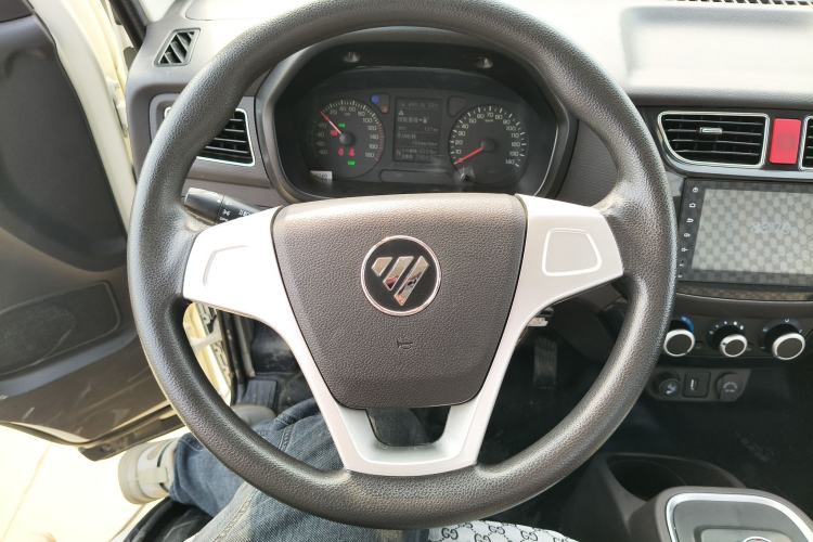 Used Foton Xiangling M New Energy 2023 M1 BYD Flatbed Cargo Box Steering Wheel