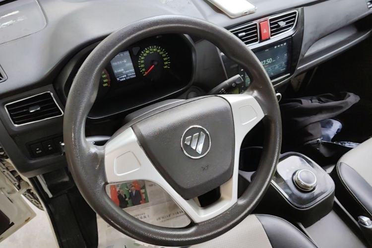 Used Foton Xiangling M New Energy 2023 M1 Ningde Flatbed Cargo Box Steering Wheel
