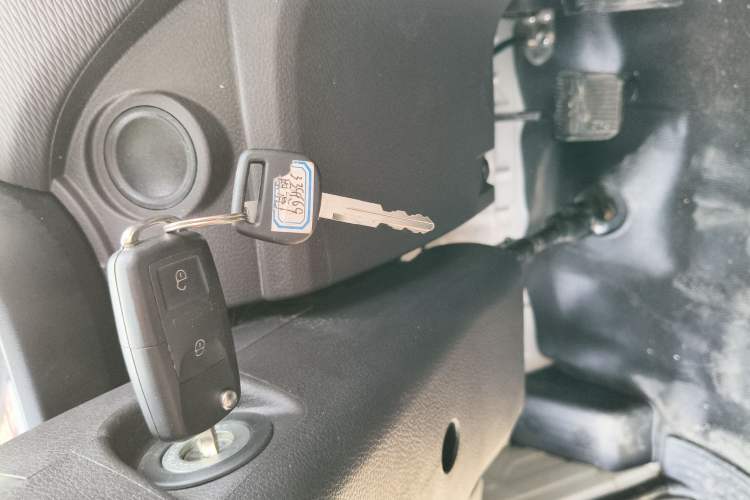 Used Foton Xiangling M New Energy 2023 M1 BYD Flatbed Cargo Box Vehicle Key
