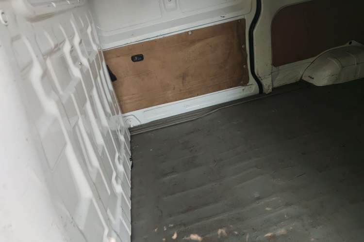 Used Foton Xiangling S 2019 1.5L Van DAM15DR Left Rear Seat