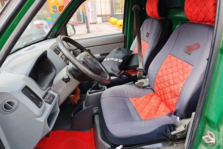 Used Foton Xiangling V 2018 1.2L Semi-承载 Body with 3170 mm Wheelbase (Van) 4W12M1 Left Front Seat