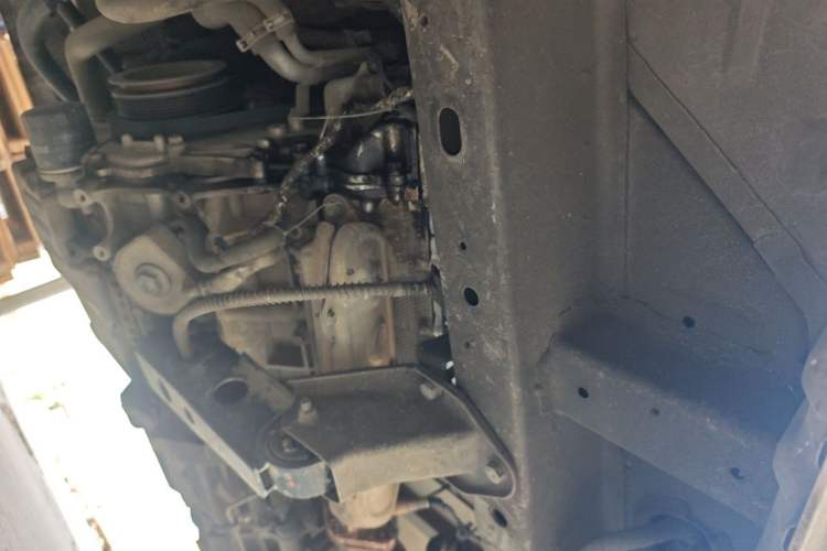 Used Foton Xiangling V  Chassis Front Left