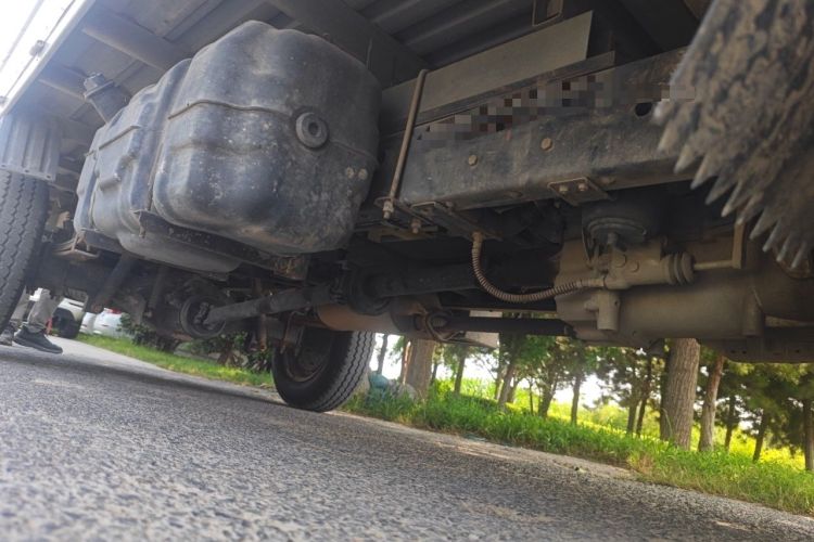 Used Foton Xiangling V  Chassis Front Right