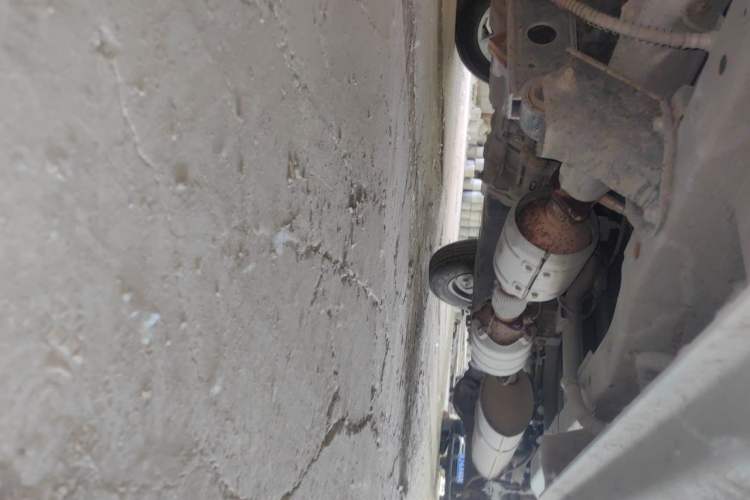 Used Foton Xiangling V  Chassis Front Left