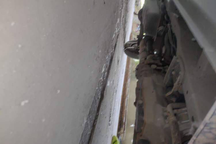 Used Foton Xiangling V  Chassis Front Right