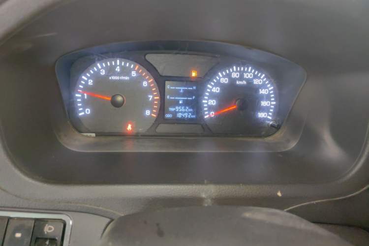 Used Foton Xiangling V  Odometer Close Up