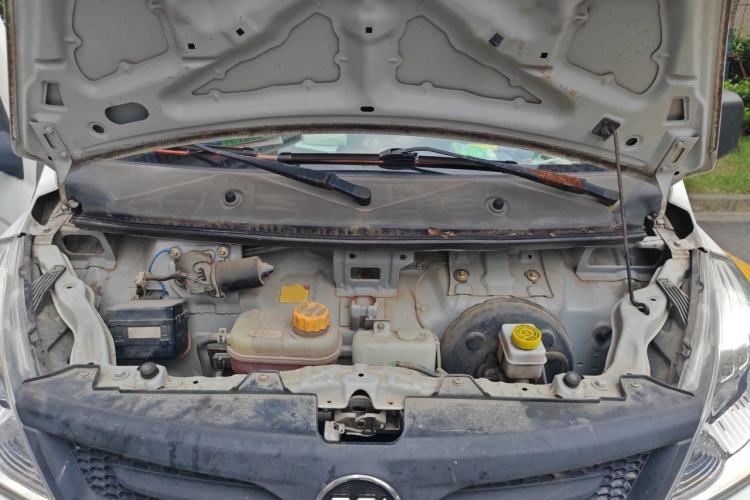 Used Foton Xiangling V  Engine Bay