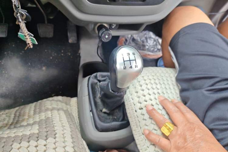 Used Foton Xiangling V  Gear Lever