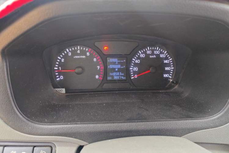 Used Foton Xiangling V  Odometer Close Up