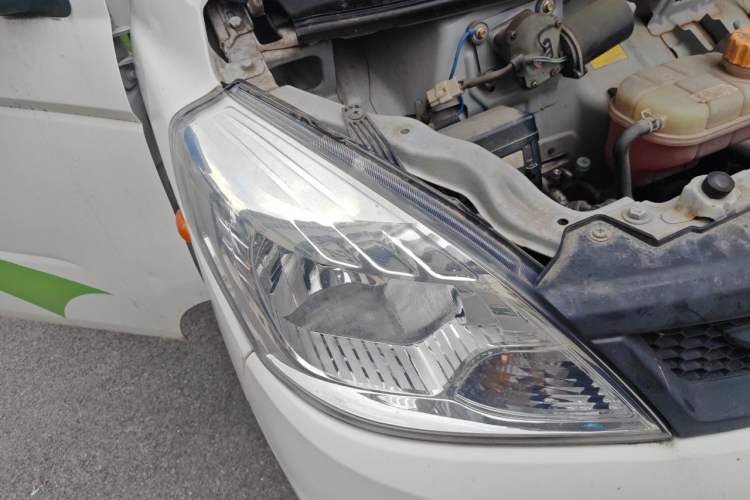 Used Foton Xiangling V  Right Front Headlight